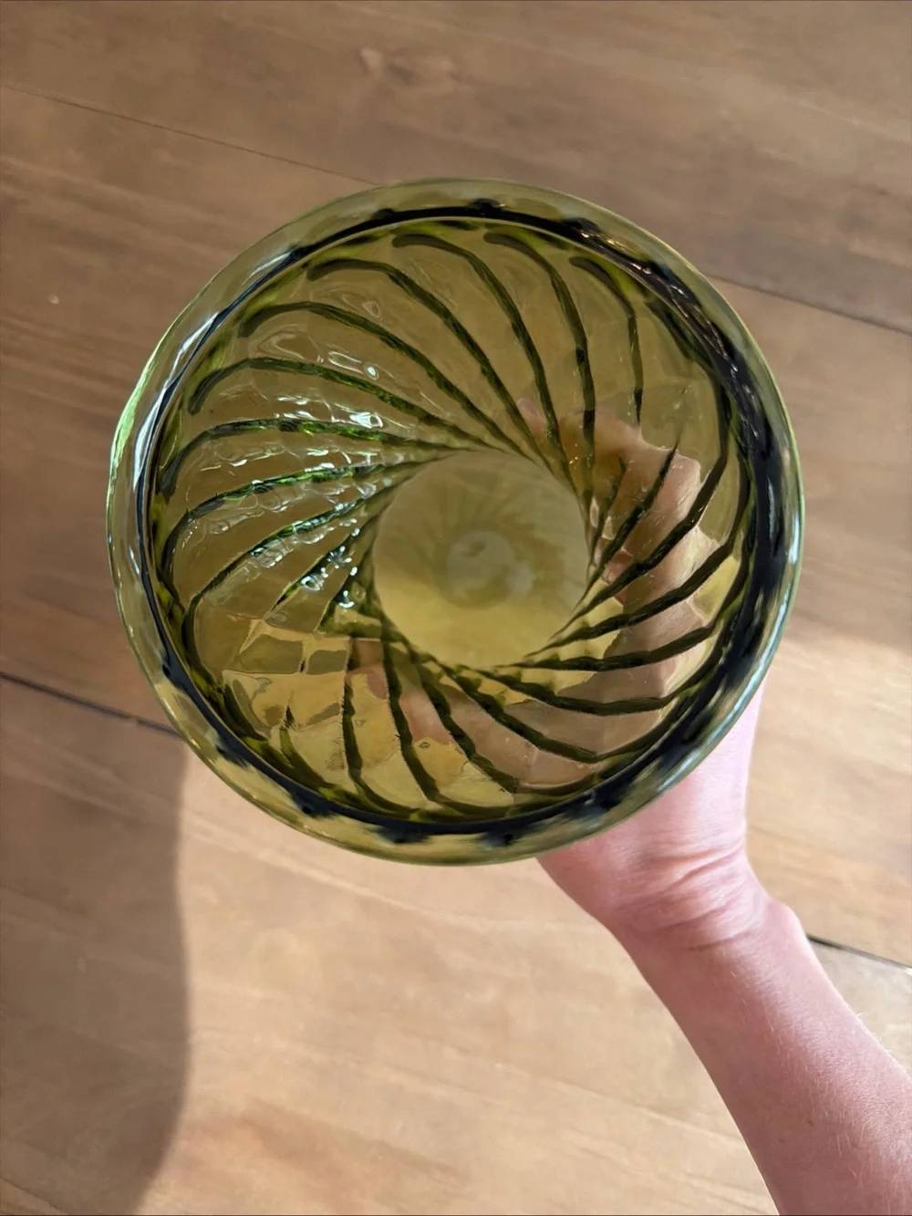 New vintage Green Swirl Glass Vase - Brand Unknown